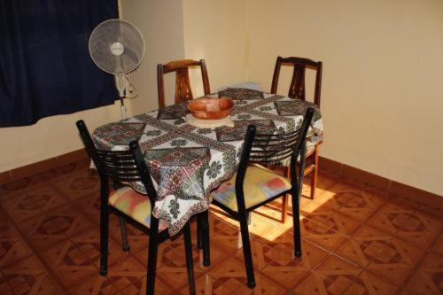 Hospedaje Los Vencejos Puerto Iguazú Zewnętrze zdjęcie