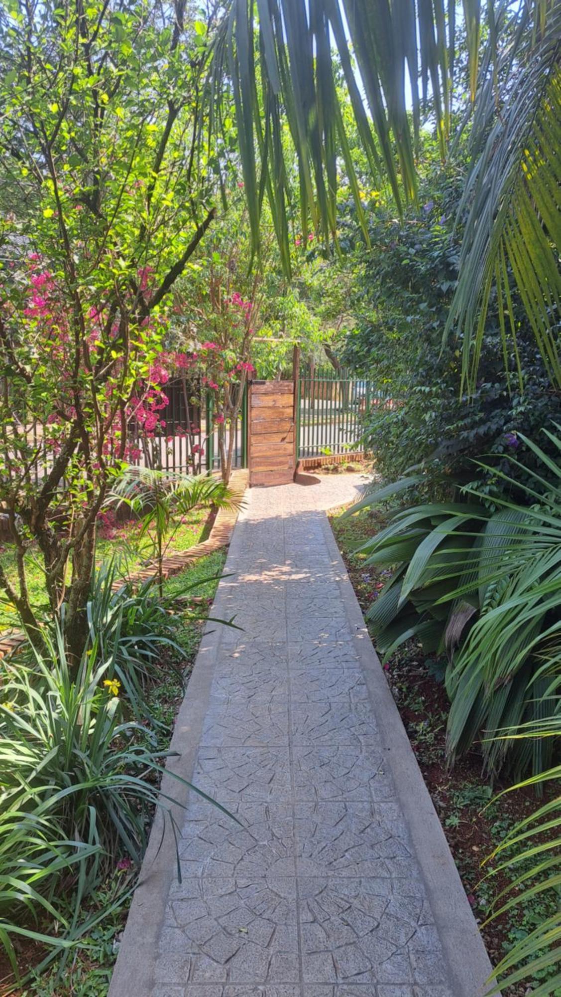 Hospedaje Los Vencejos Puerto Iguazú Zewnętrze zdjęcie
